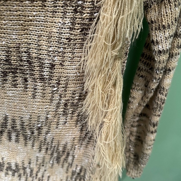 Chic Beige and Brown Cowl Neck Sweater with Fringe - Picture 6 of 8